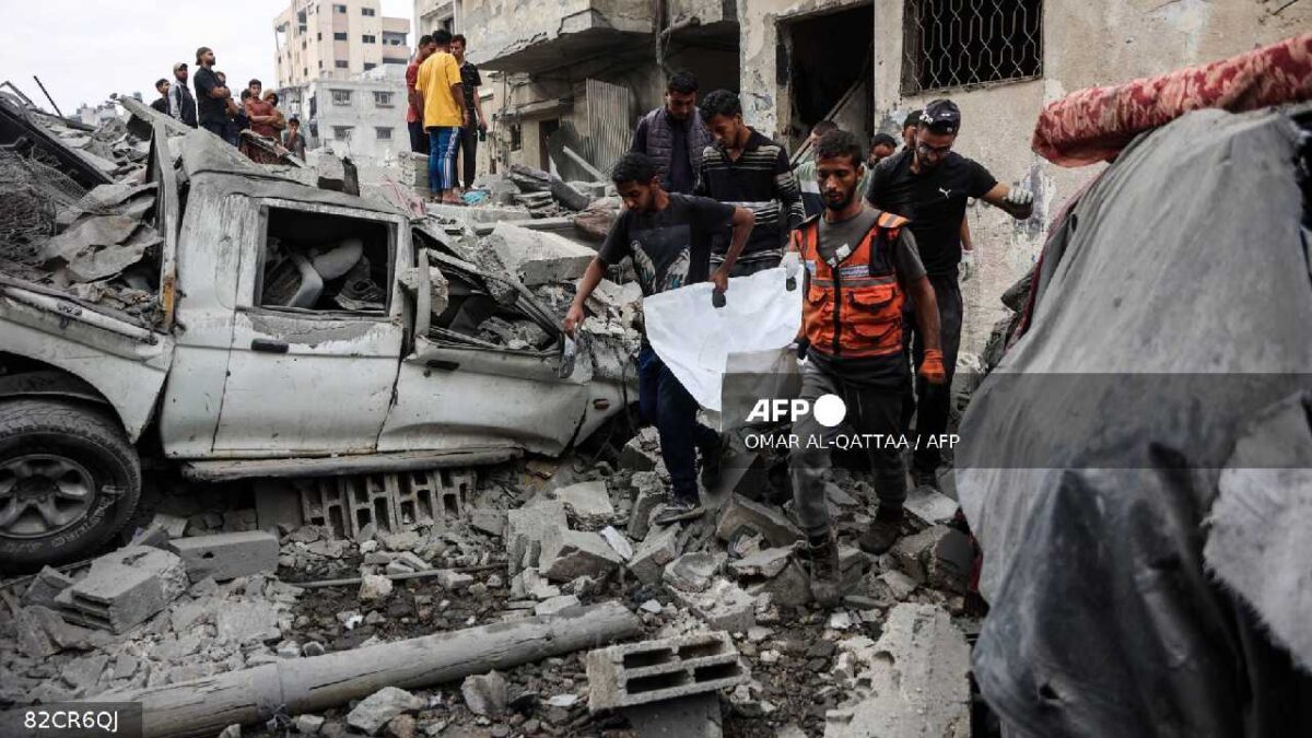 Israel acuerda dejar de atacar.