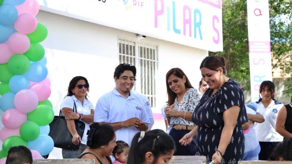 DIF celebra aniversario en Villas Otoch.