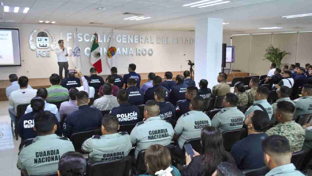 Dan curso contra robo de vehículos.