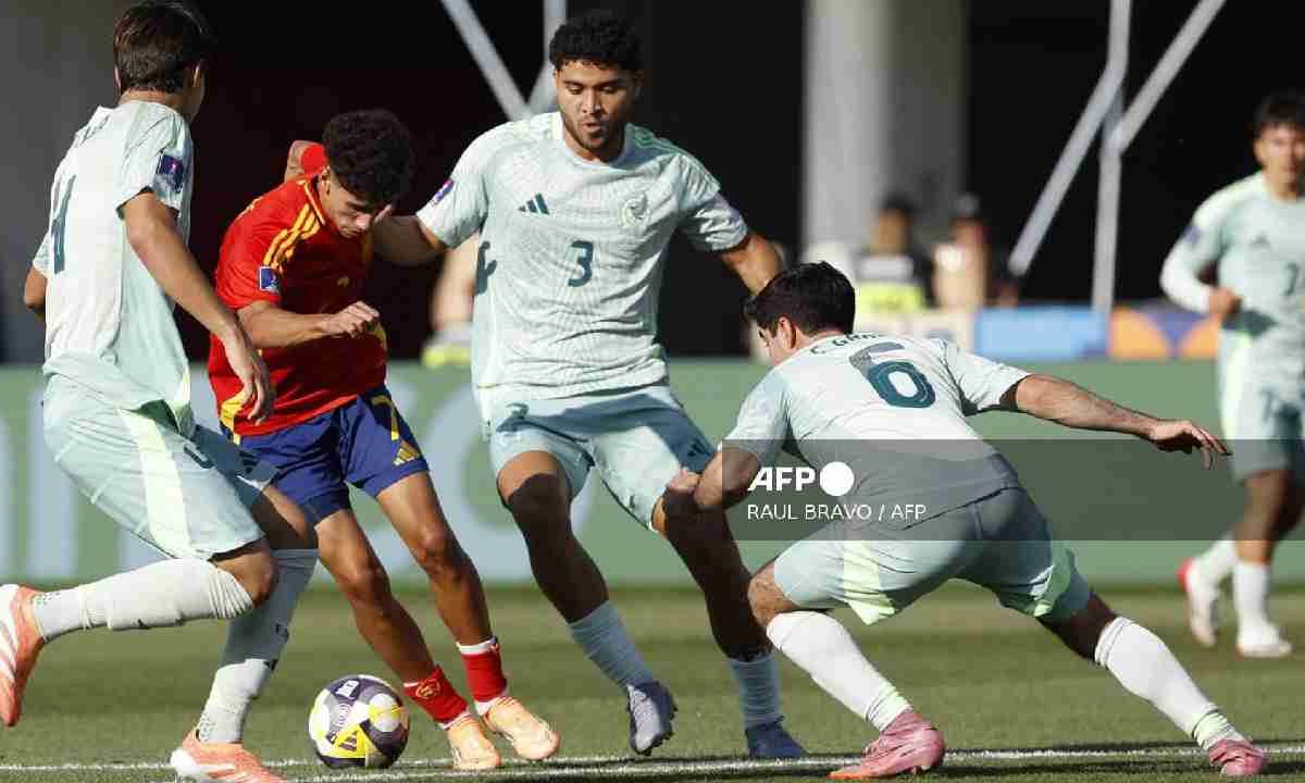 La selección de México Sub-20 empató con España.