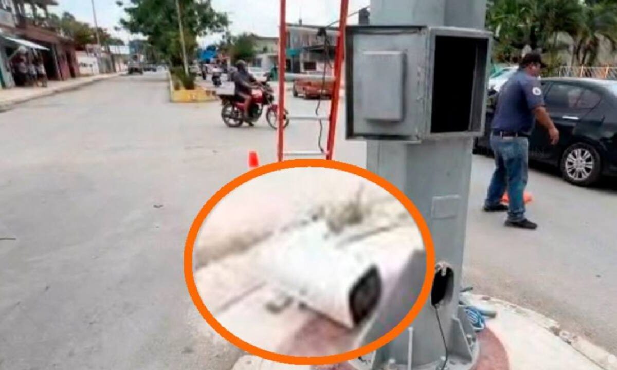 Cámara de vigilancia caída en FCP.