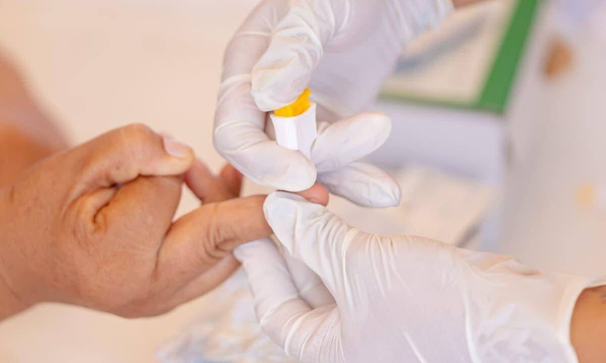 Aplicación de pruebas gratuitas de detección de VIH .