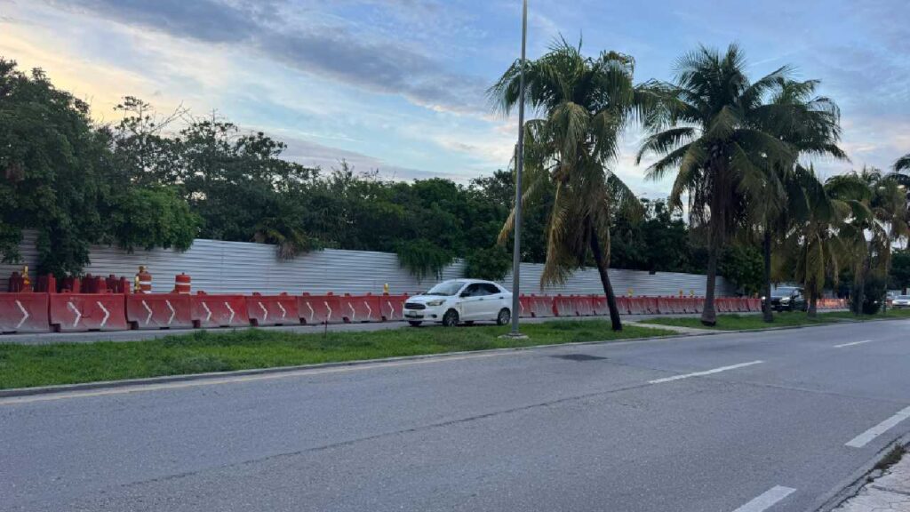 Toma en cuenta los cierres viales.
