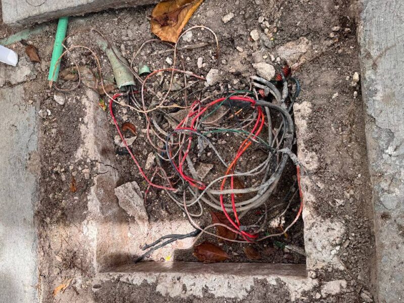 Alertan por red clandestina de cableado en Playa del Carmen