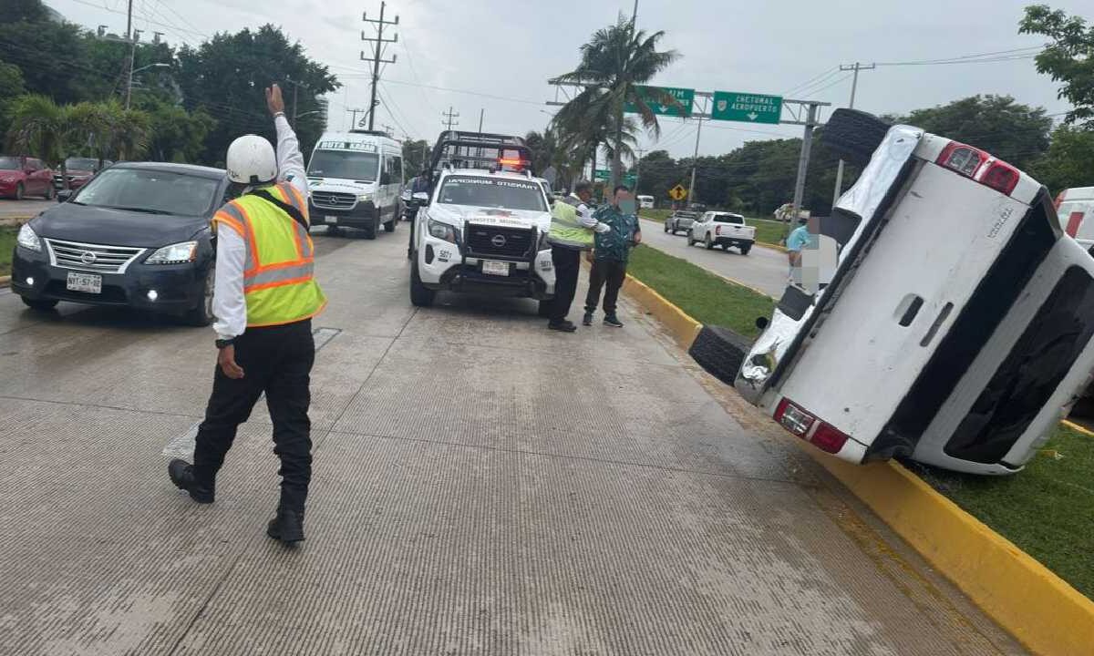 Aparatosa volcadura.