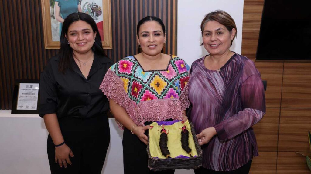 La presidenta municipal Blanca Merari Tziu Muñoz a favor de la sasllud.