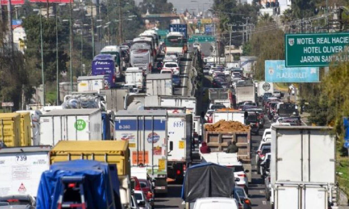 Bloqueo de transportistas en México.