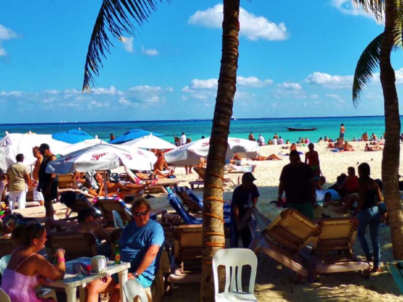 CCE del Caribe analiza créditos para mantener estabilidad económica de fin de año