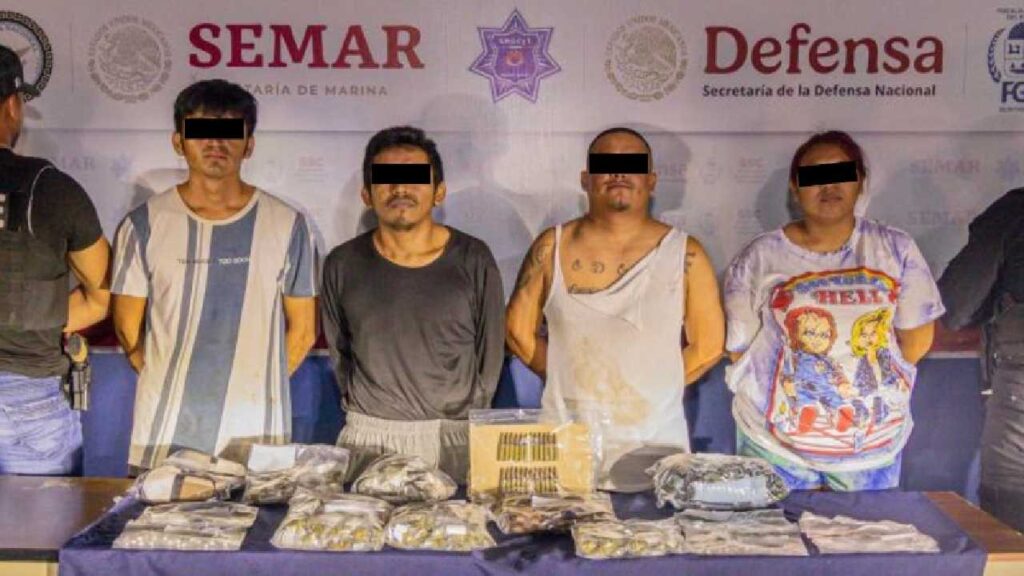 Detienen a 5 por narcomenudeo.