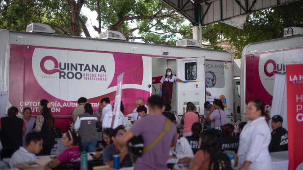 Caravanas de salud siguen sus recorridos.