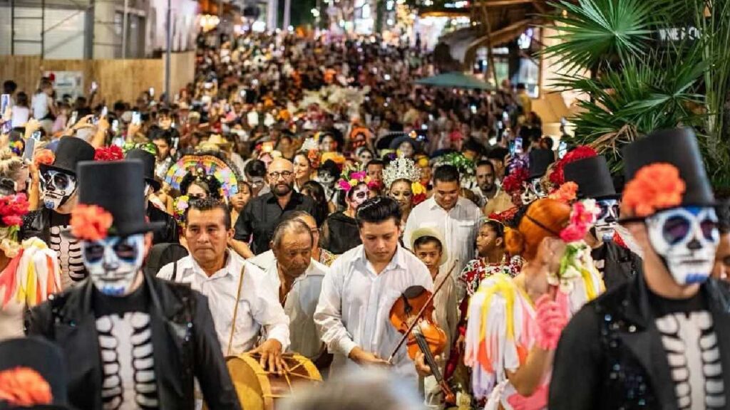 Revive Día de Muertos al Caribe Mexicano.