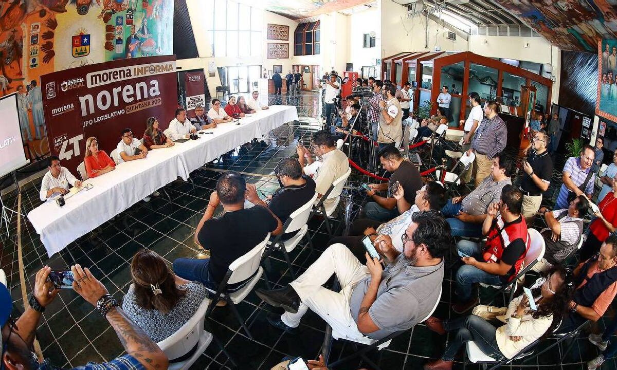 Conferencia de prensa de Morena en Quintana Roo.