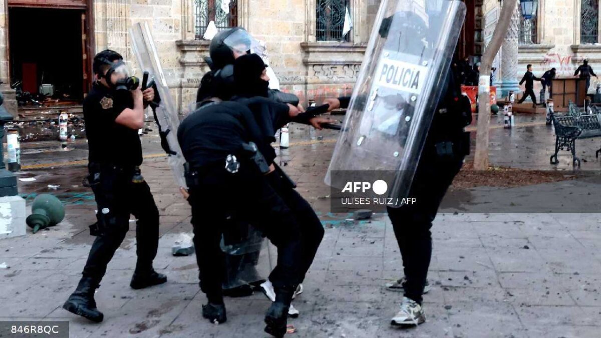 Heridos en la marcha.