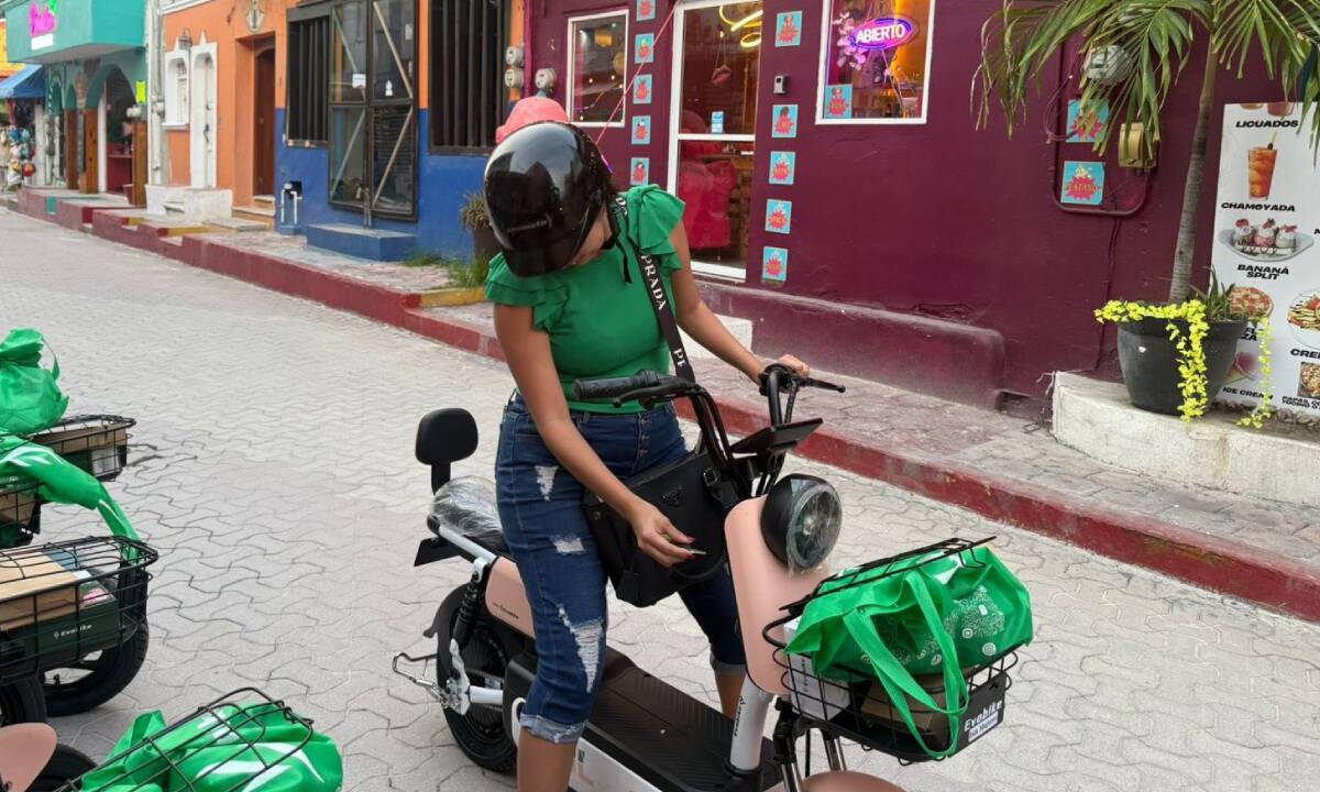 Scooters, motonetas y bicicletas eléctricas.