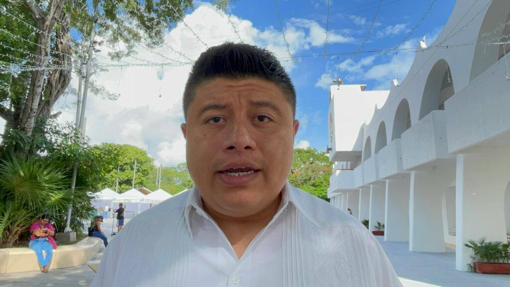 Marcos Basilio Saldívar.