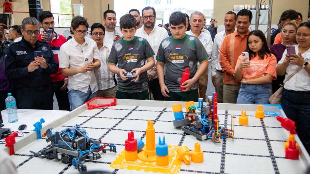 Playa del Carmen, sede de campeonato de robótica.