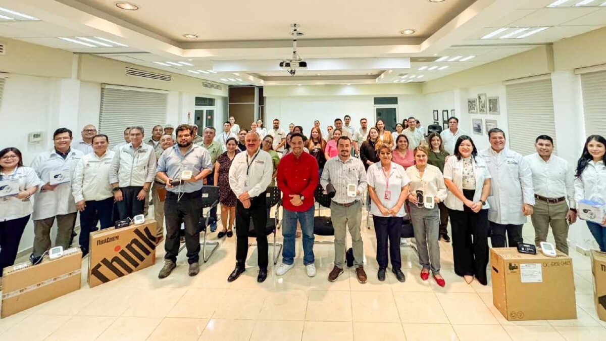 SESA entrega equipo.