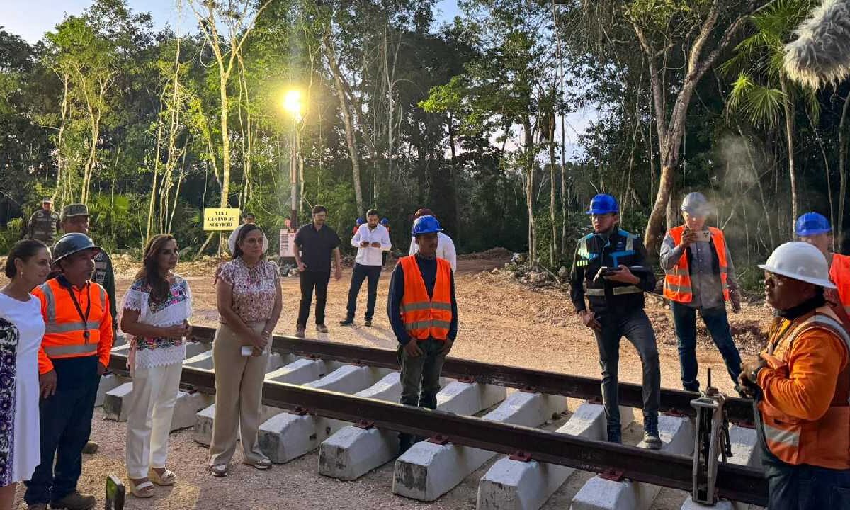 Avances del Tren Maya de carga en Cancún.
