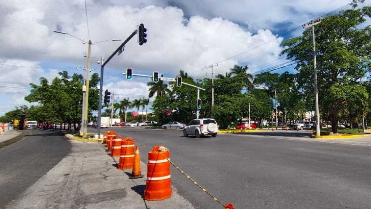 Cierres viales en Cancún.