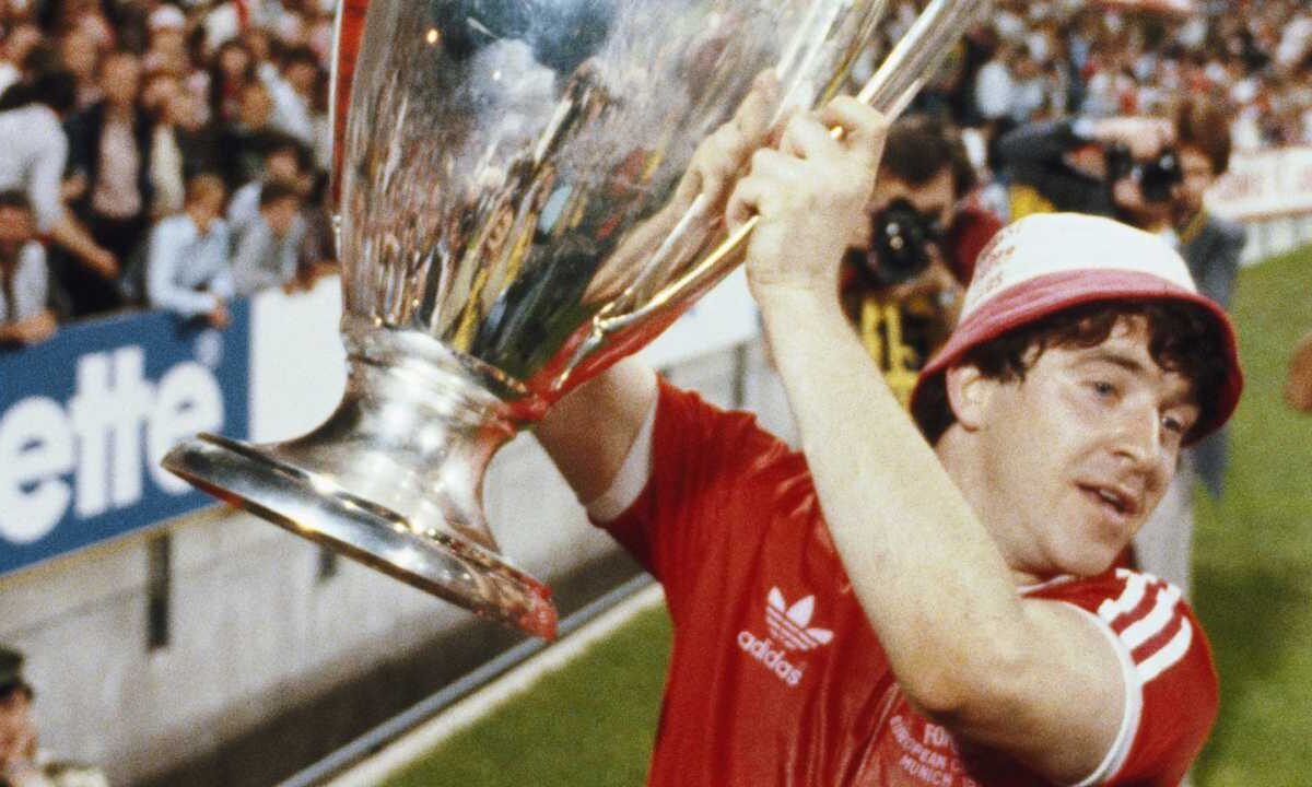 John Robertson murió.