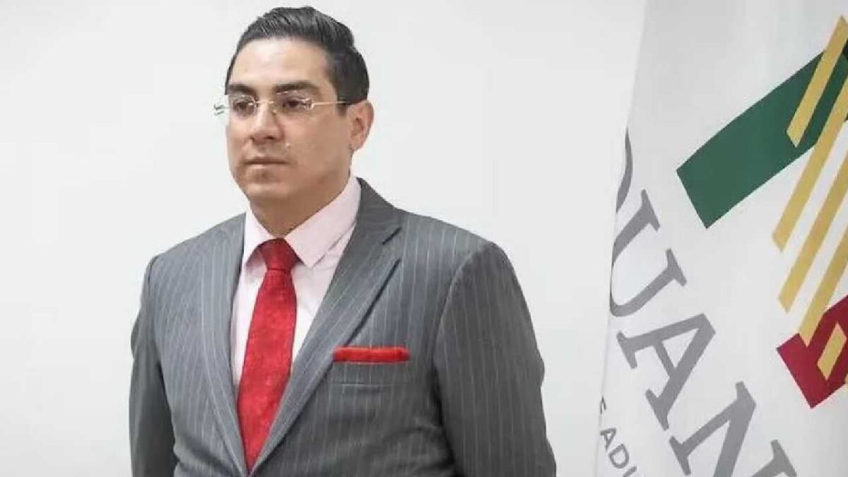 lex Tonatiuh Márquez Hernández, fuera de aduanas.