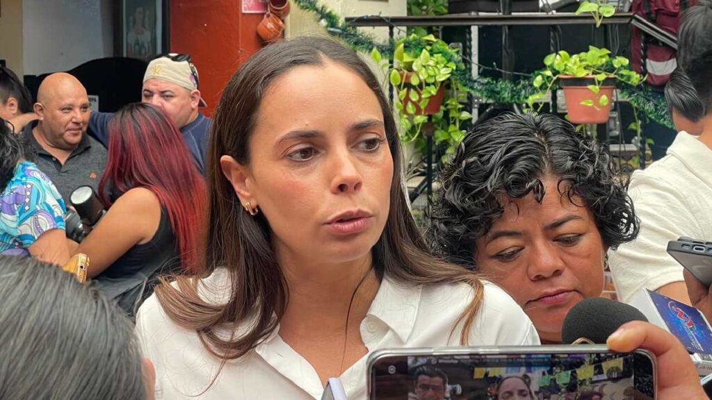 Ana Paty Peralta de la Peña.