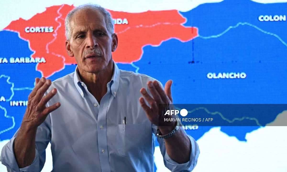 Nasry Asfura recibe apoyo de EU.