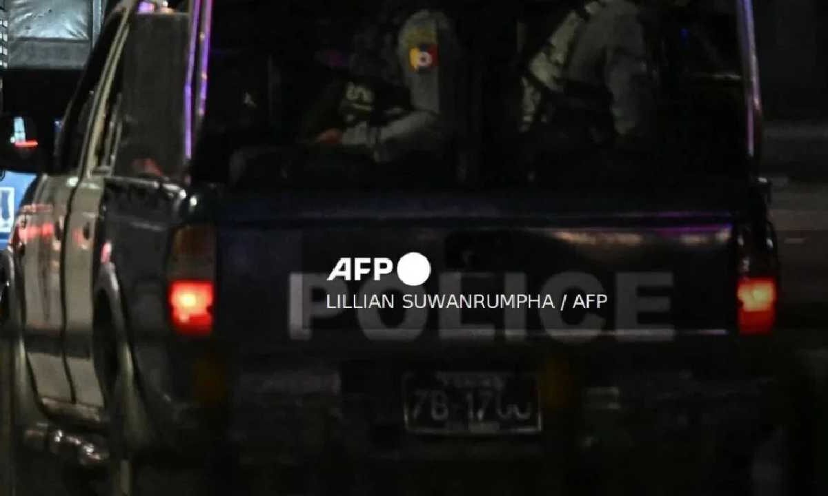 Se suicida autor de matanza en Surinam.