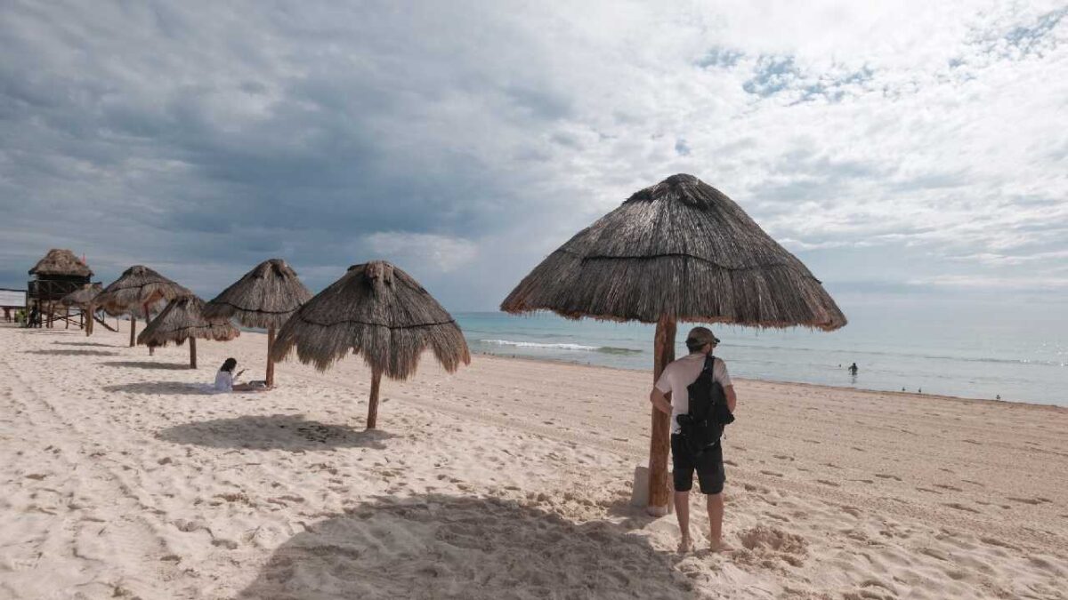 Prevén viernes caluroso con nublados.