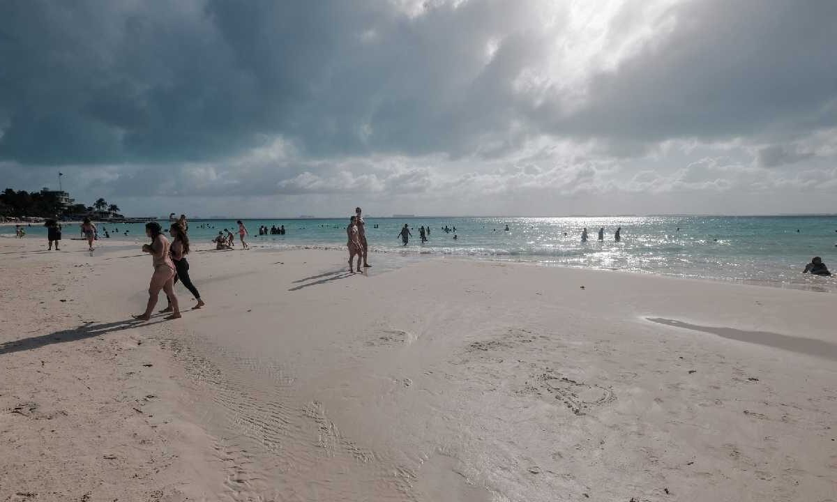 Prevén un día nublado.