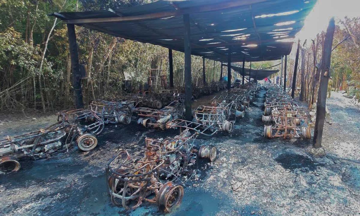 Determinan corto circuito en incendio en Cozumel.