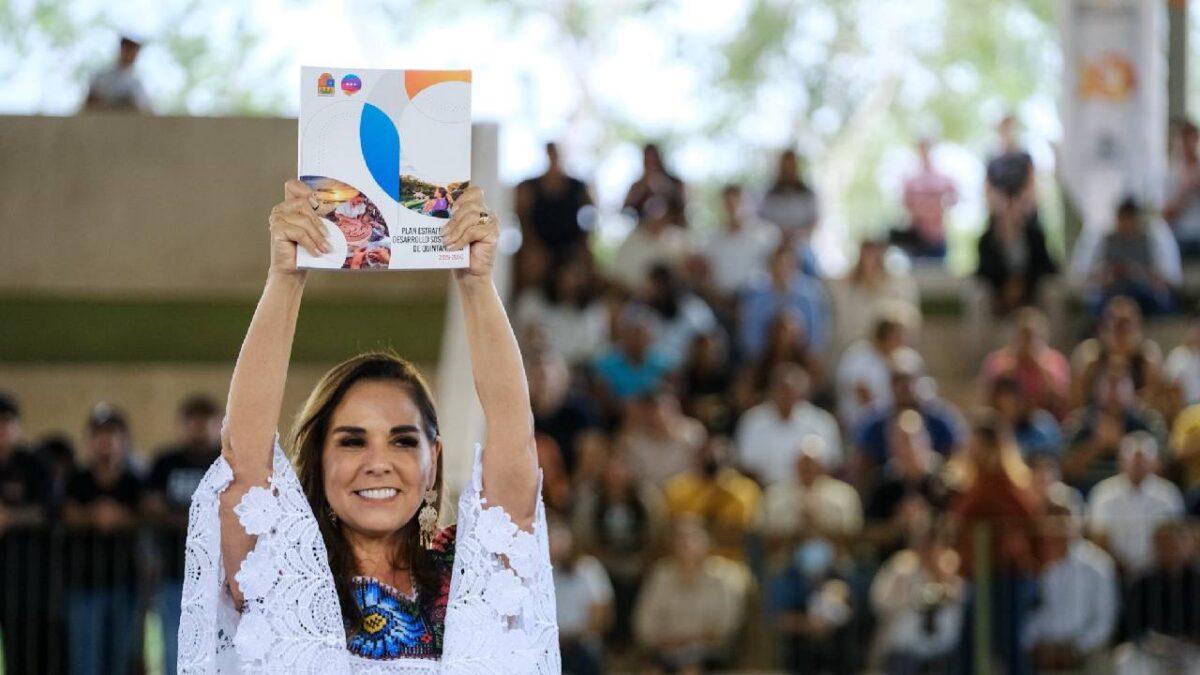 Mara Lezama Espinosa.