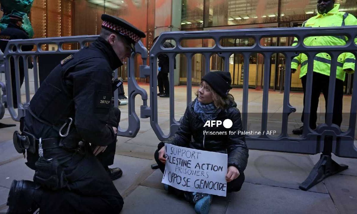 Greta Thunberg vuelve a ser detenida.