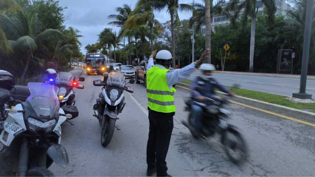 Continúan los cierres viales en la ciudad.