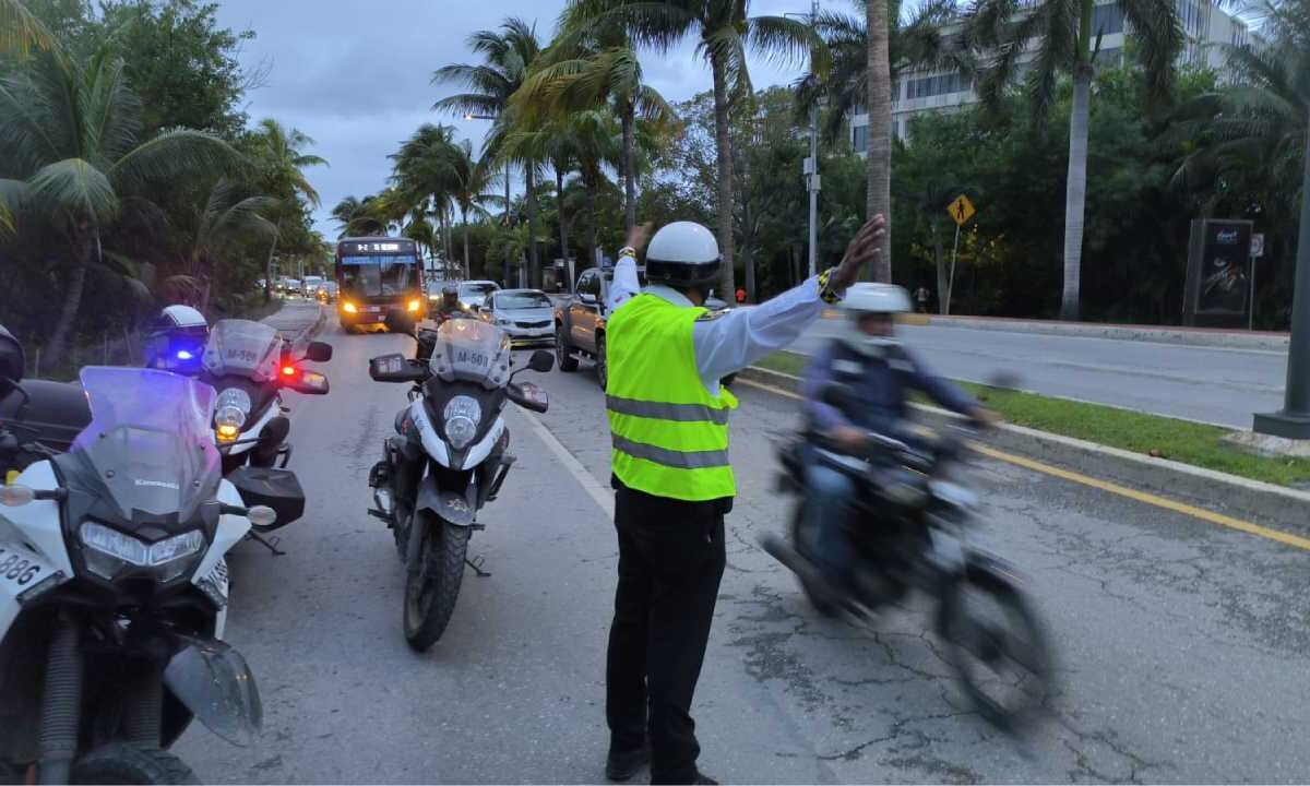 Continúan los cierres viales en la ciudad.