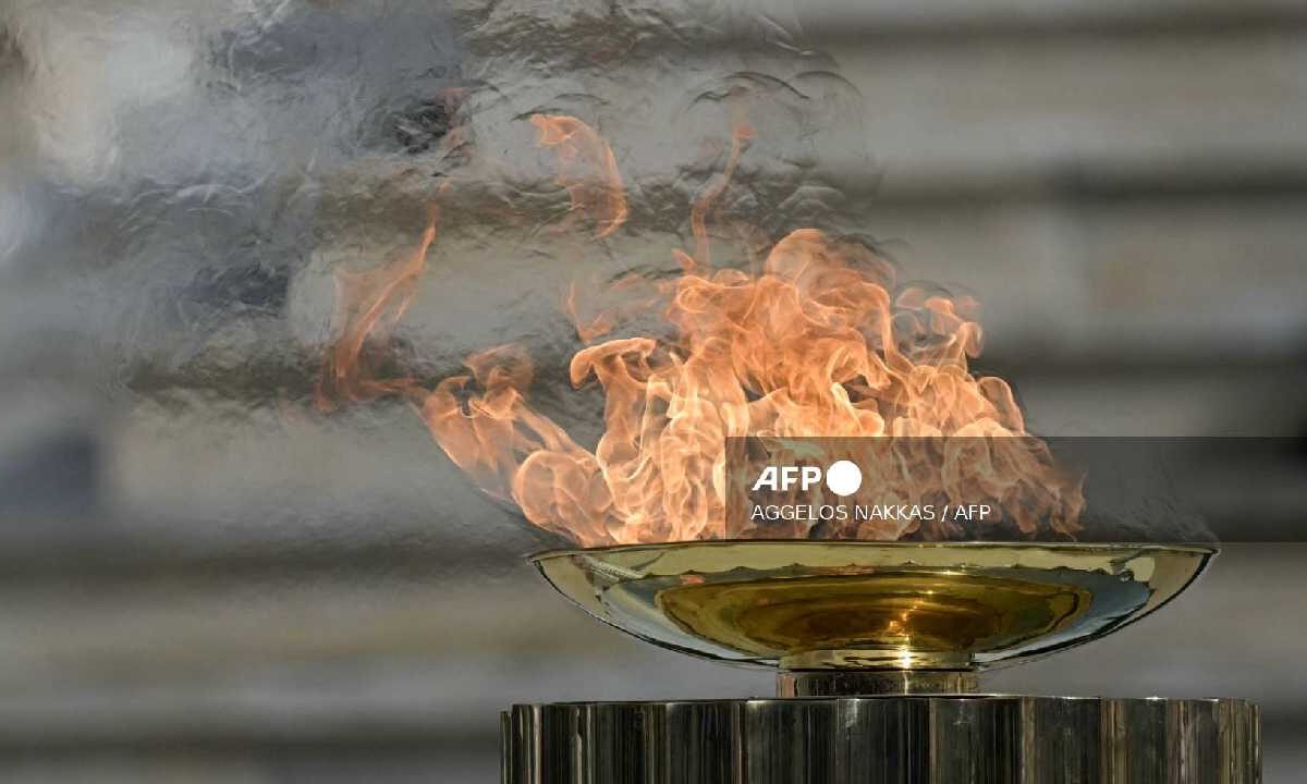 Llama olímpica llega a Italia.