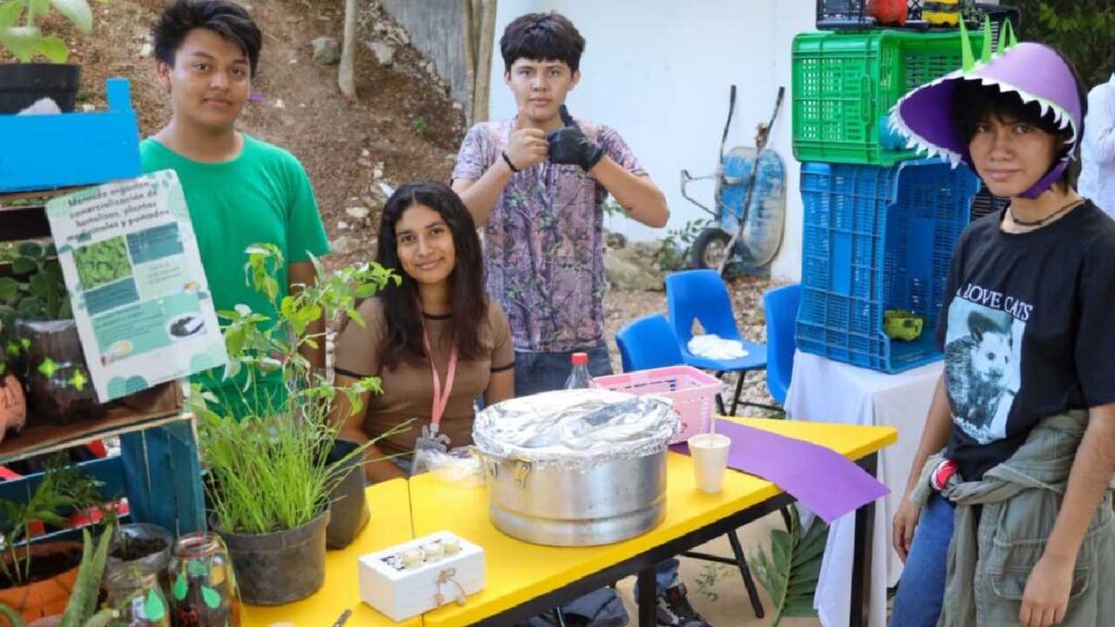 Estudiantes innovan en Puerto Morelos.