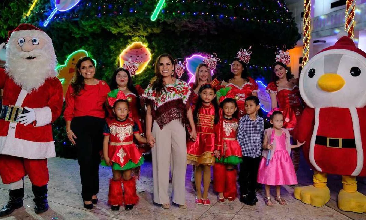 mara invita a visitar la Villa Navideña en Chetumal.