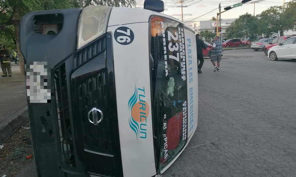 Aparatoso accidente en Cancún.