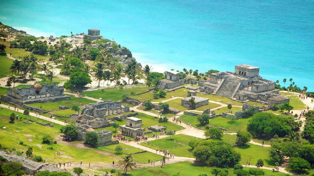 Brilla Tulum: cuarta zona arqueológica más visitada en México durante 2025