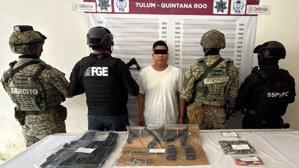 El detenido está a disposición del ministerio público.