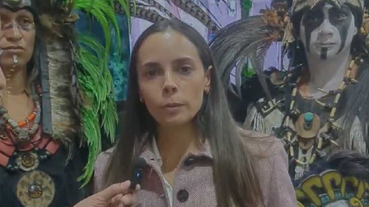 Alcaldesa Ana Paty Peralta en la FITUR.
