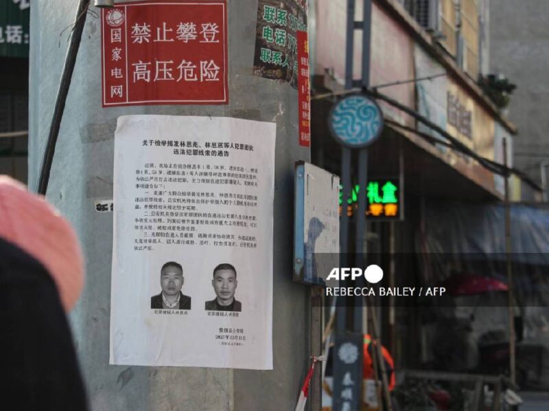 China intensifica la represión contra iglesias cristianas no oficiales: retiran cruz y detienen a feligreses