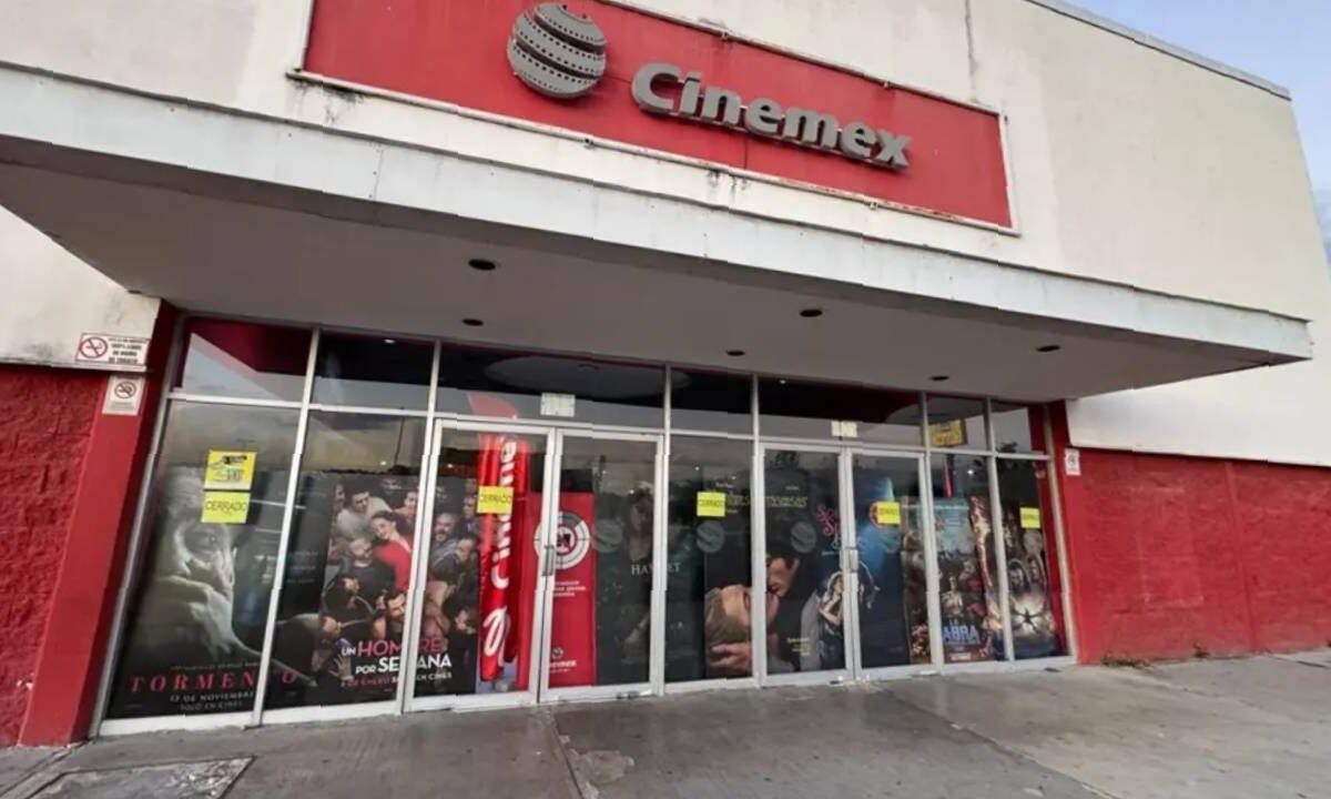 Cierre de Cinemex en Chetumal.