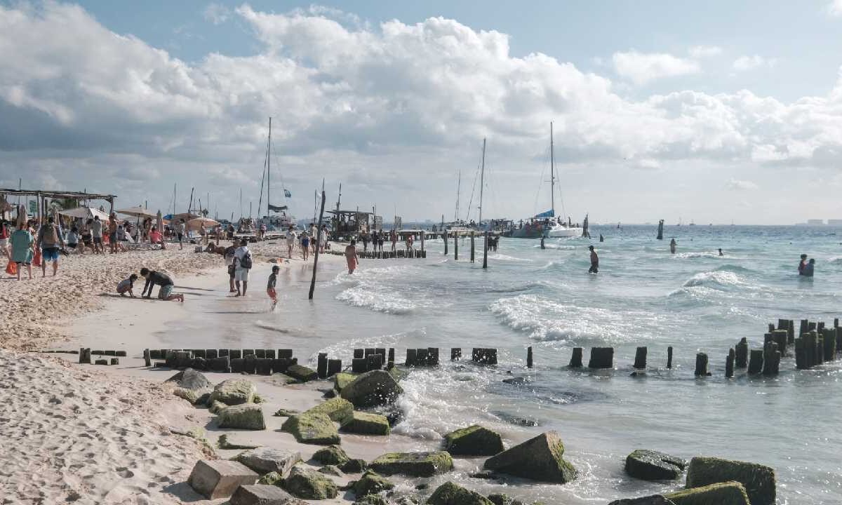 Persiste el cielo nublado y las lluvias.
