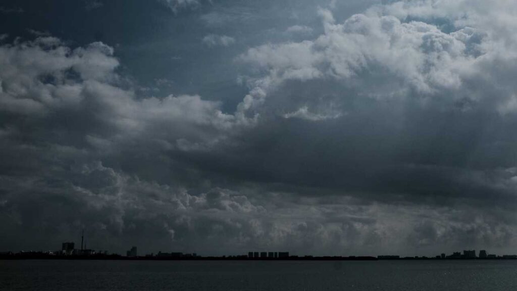 Clima en Quintana Roo: prevén más vientos, clima templado y lluvias para el día de hoy, martes 27 de enero