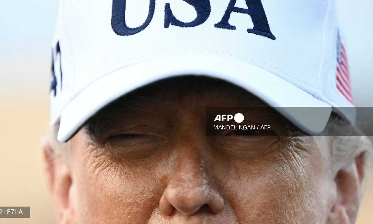 Congela EU visas para 75 países.