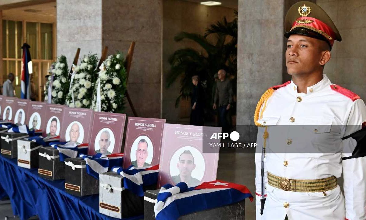 Cuba honra a miliares caídos.