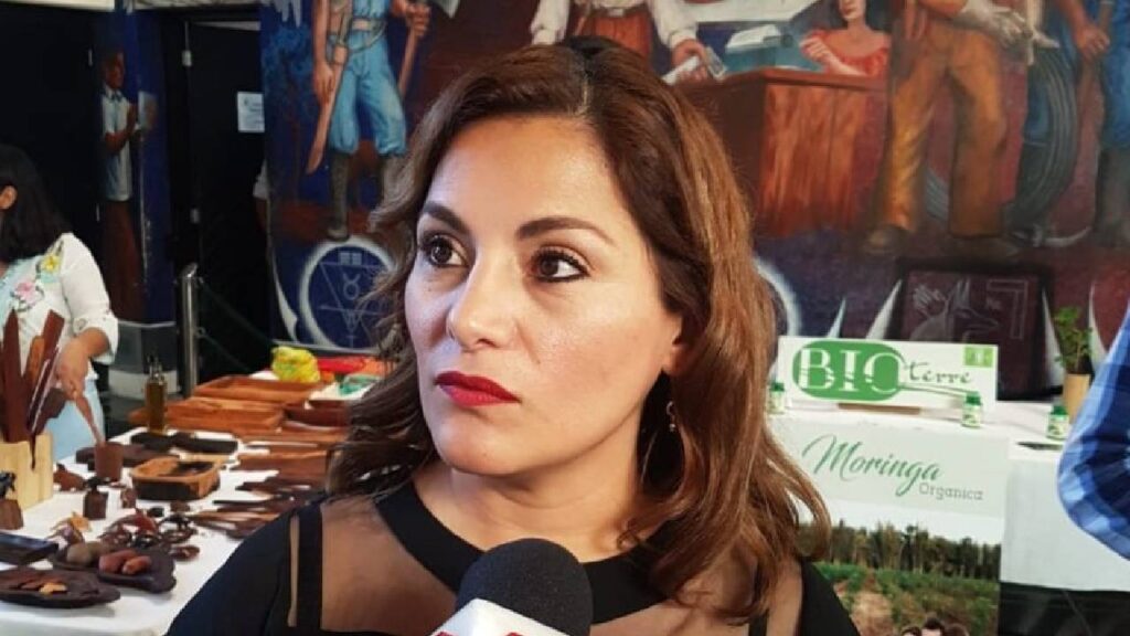 Déborah Angulo Villanueva