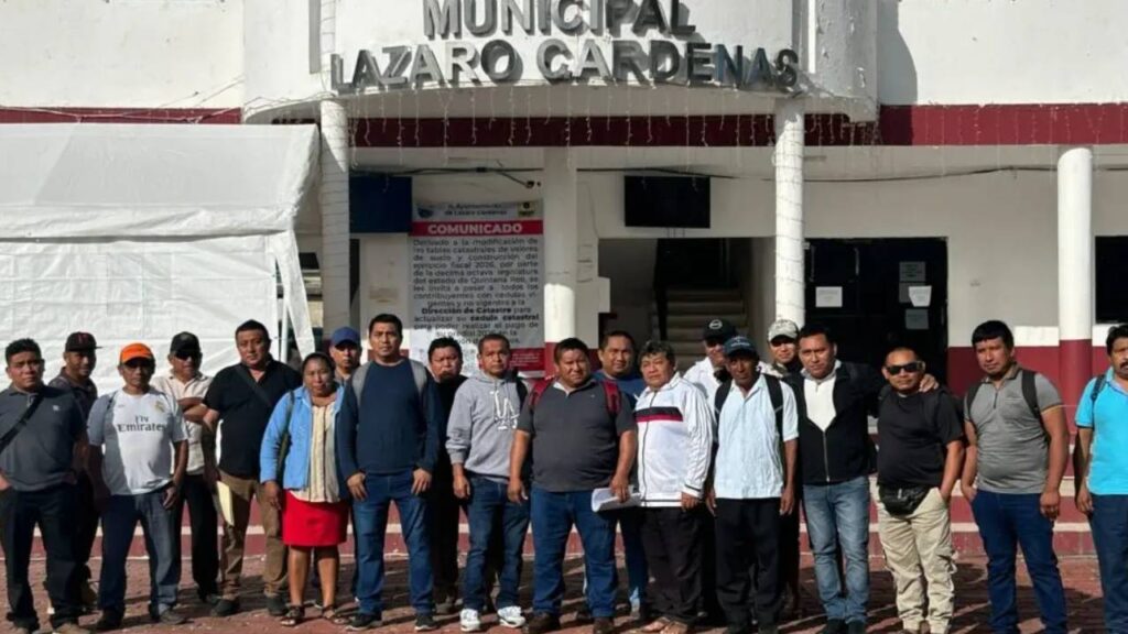 Representantes comunitarios de Lázaro Cárdenas.